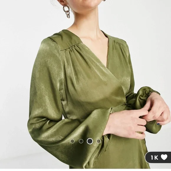 Elegant Olive Green Long Sleeve Dress - Picture 4 of 5